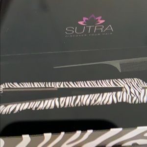 NWT Sutra Zebra Professional Flat Iron